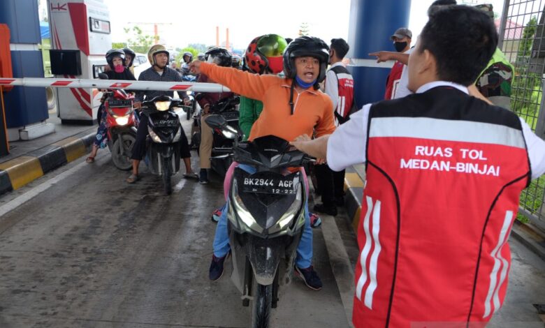 Daftar negara yang digunakan yang disebutkan mengizinkan kendaraan beroda dua motor masuk jalan tol