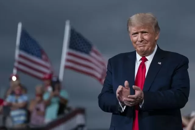 Donald Trump Siap Bayar Upah Lembur Astronot yang mana dimaksud Terlantar