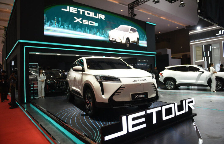 Jetour X50e Curi Perhatian pada IIMS 2025: Mobil Listrik Impian yang tersebut Bikin Penasaran!