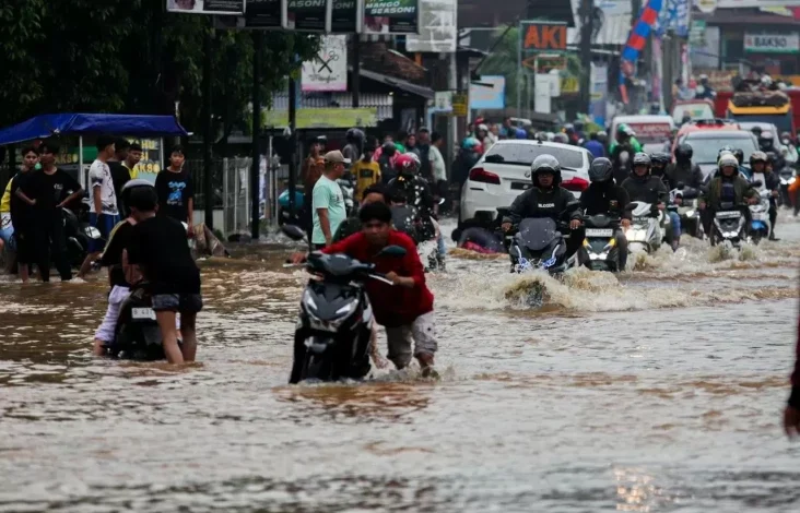 Mobil Habis Terendam Banjir Jangan Langsung Dihidupkan, Ikuti Cara Hal ini