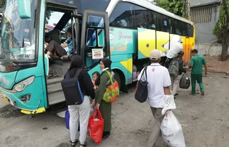 Mudik Nyaman ke Cirebon? Siapkan Dana, Hal ini adalah Daftar Lengkap Bus lalu juga Harga Tiketnya!