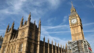 Demonstran pro-Palestina panjat menara Big Ben di tempat tempat London