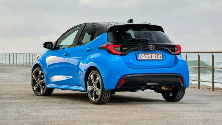 Toyota Yaris Listrik: Prototipe Siap, Pasar Belum Menyambut!