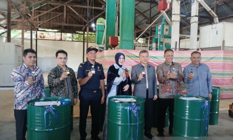 ARC USK Banda Aceh kembali ekspor satu ton minyak nilam ke Prancis