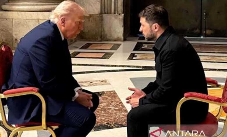 Trump setelah itu Zelenskyy bertemu di dalam Vatikan, setuju lanjutkan pembicaraan