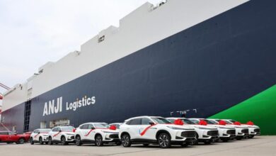 Kapal pengangkut mobil terbesar ke bola mulai pelayaran perdana