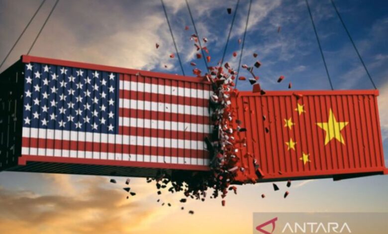 Trump cabut aturan “duty-free” bagi barang bernilai kecil dengan kondisi China